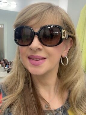 Salvatore Ferragamo Black Tan Gold Gancini Gradient Oval Sunglasses New in case